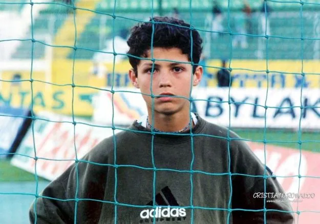 cristiano-ronaldo-la-cau-thu-bong-da-nguoi-nuoc-nao-a1-a21