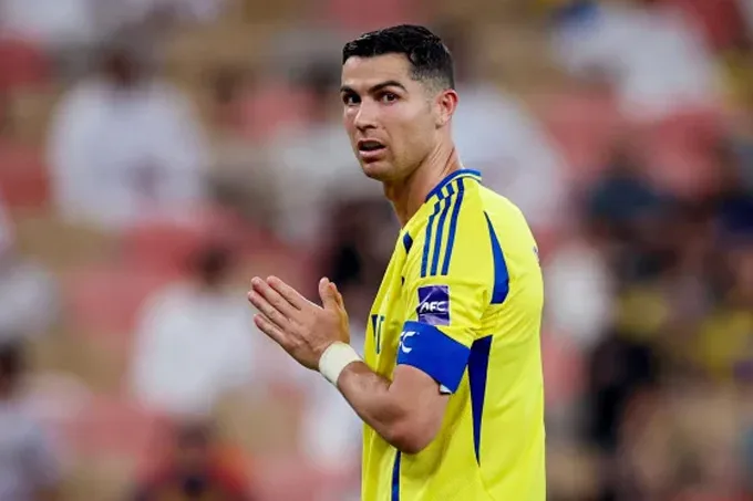 cristiano-ronaldo-la-cau-thu-bong-da-nguoi-nuoc-nao-0891